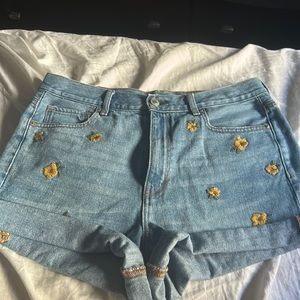 American eagle embroidered jean shorts, medium dark blue, size 8